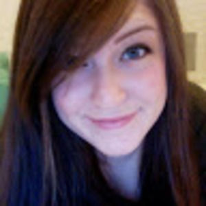 Meet your Posher, Chloe